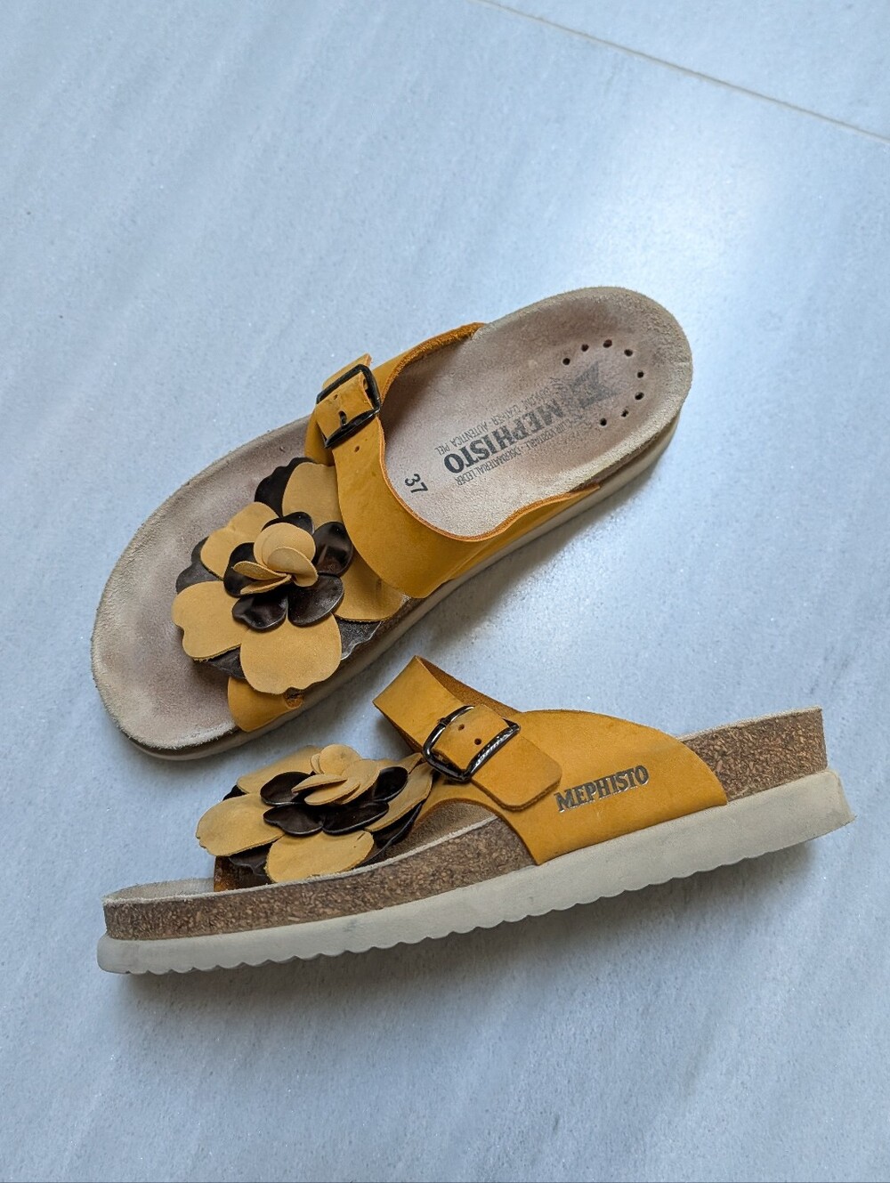 MEPHISTO helen yellow flower sandals 37 7 7.5